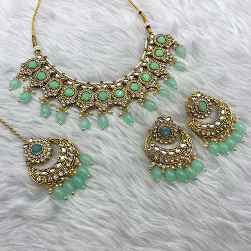 Sara Pista Kundan Necklace Set - Gold 