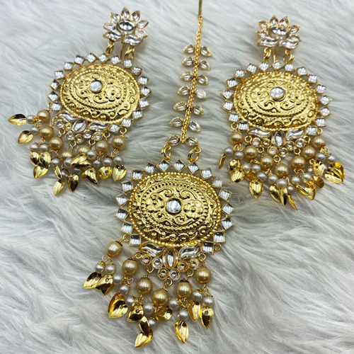 Amar -White Kundan/ Champagne Pearl  Earring Tikka Set - Gold