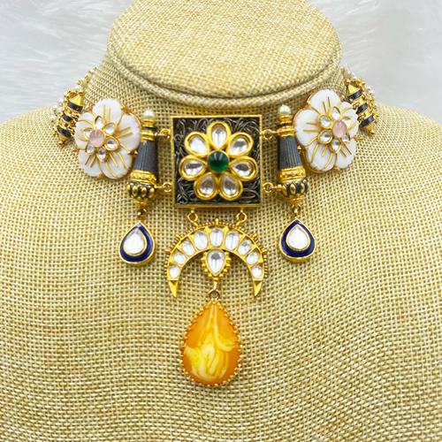 Saanvi Multicolour Kundan Necklace Set - Gold