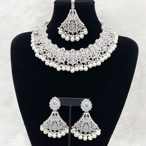 Jeev White Polki Stone Necklace Set - Silver