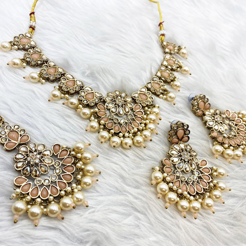 Vian Peach Necklace Set - Antique Gold