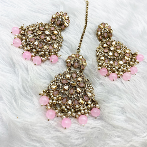 Saar Baby Pink Earring Tikka Set - Antique Gold