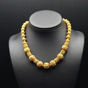 Eeshi Short Mala Set - Gold