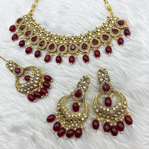 Akti Maroon Kundan Necklace Set - Gold