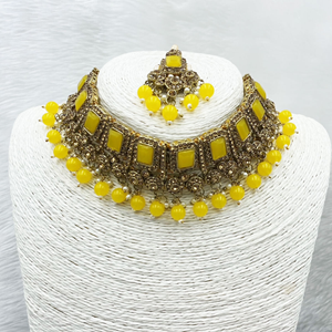 Veha Yellow /Diamante Stone Necklace Set - Antique Gold