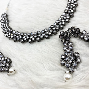 Samara White Polki Necklace Set - Gun Metal