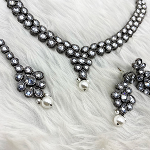 Doria White Polki Necklace Set - Gun Metal