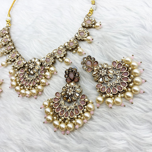 Vian Baby Pink Necklace Set - Antique Gold