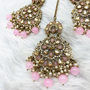 Saar Baby Pink Earring Tikka Set - Antique Gold