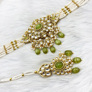 Ria Olive Kundan Choker Necklace Set - Gold